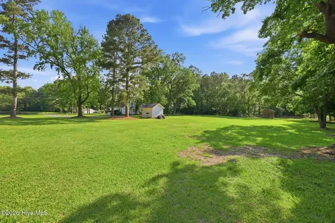 2704 Farm Life School Road Carthage NC 28327