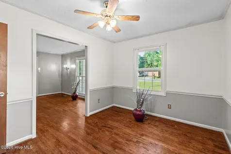 6 Laran Road Jacksonville NC 28540