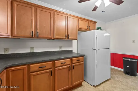6 Laran Road Jacksonville NC 28540
