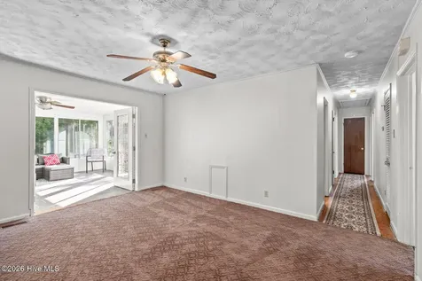 6 Laran Road Jacksonville NC 28540