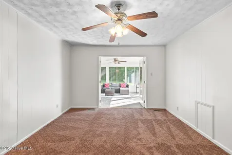 6 Laran Road Jacksonville NC 28540