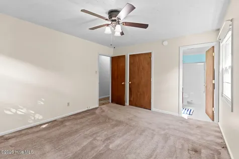 6 Laran Road Jacksonville NC 28540