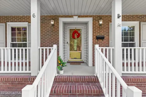 6 Laran Road Jacksonville NC 28540