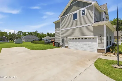 111 Golf Club Drive Elizabeth City NC 27909