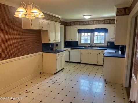 307 N Railroad Street Macclesfield NC 27852
