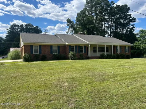 307 N Railroad Street Macclesfield NC 27852