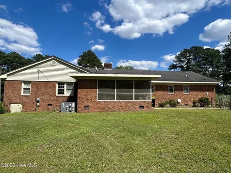 307 N Railroad Street Macclesfield NC 27852