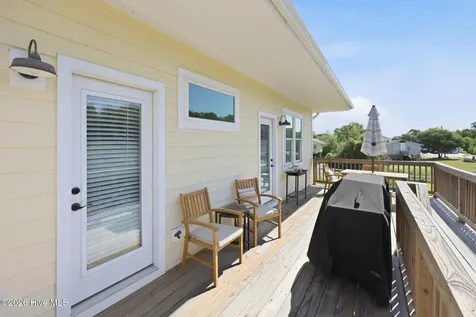 7205 Sound Drive Emerald Isle NC 28594