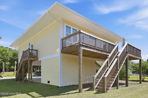 7205 Sound Drive Emerald Isle NC 28594