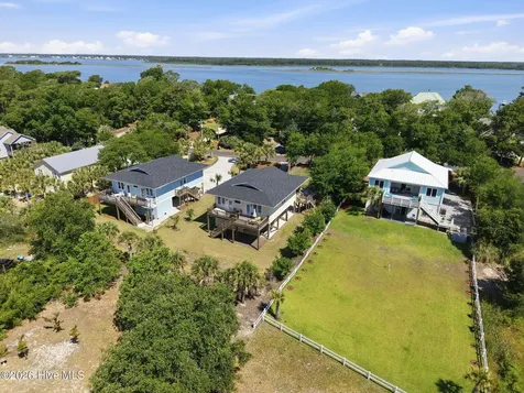 7205 Sound Drive Emerald Isle NC 28594
