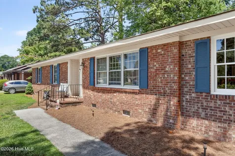 1808 Oakdale Drive W Wilson NC 27893
