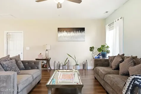 203 Broadleaf Drive Jacksonville NC 28546
