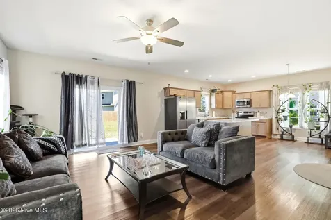 203 Broadleaf Drive Jacksonville NC 28546