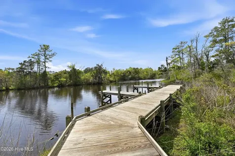 203 Broadleaf Drive Jacksonville NC 28546