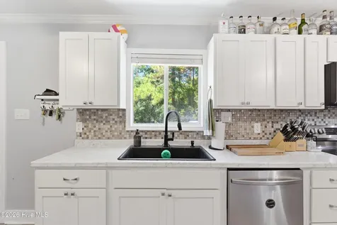1295 Moore Town Road Rocky Point NC 28457