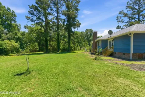 1295 Moore Town Road Rocky Point NC 28457