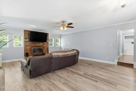 1295 Moore Town Road Rocky Point NC 28457