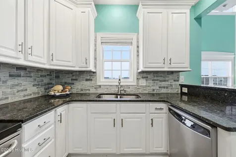 215 Summer Winds Place Surf City NC 28445