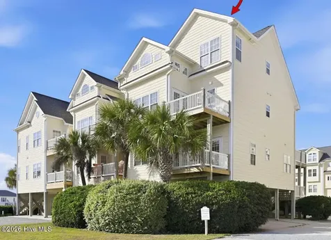 215 Summer Winds Place Surf City NC 28445