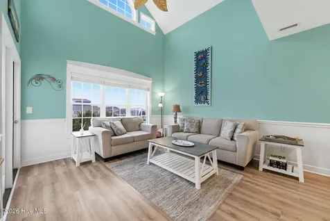 215 Summer Winds Place Surf City NC 28445