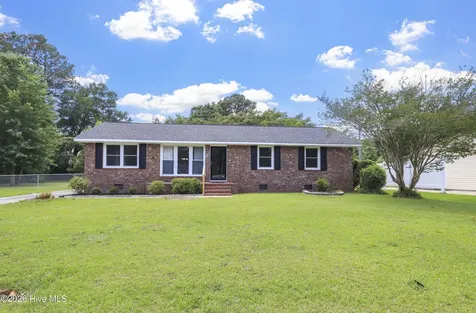 14 Delight Court Jacksonville NC 28546