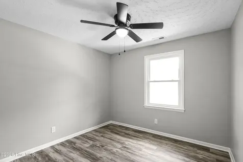 14 Delight Court Jacksonville NC 28546