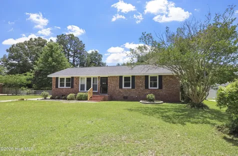 14 Delight Court Jacksonville NC 28546