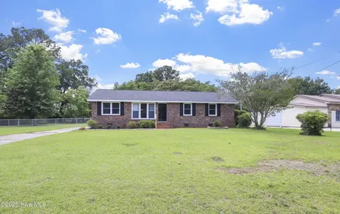 14 Delight Court Jacksonville NC 28546