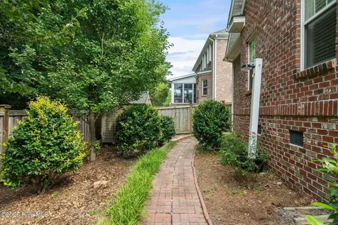 621 Blue Point Drive Wilmington NC 28411