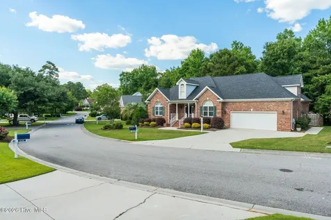 621 Blue Point Drive Wilmington NC 28411