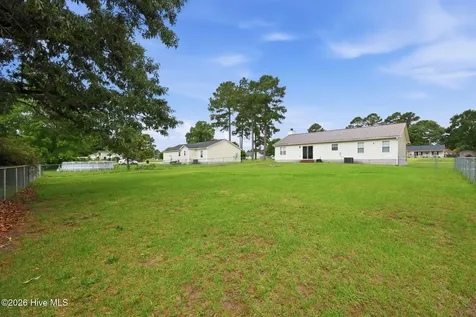 128 Fodder Drive Hubert NC 28539