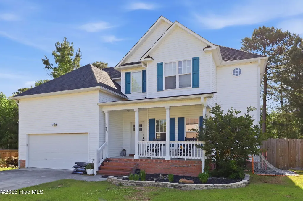 205 Middle Ridge Drive Hubert NC 28539