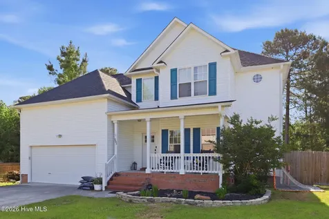 205 Middle Ridge Drive Hubert NC 28539