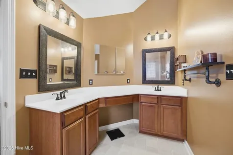 205 Middle Ridge Drive Hubert NC 28539