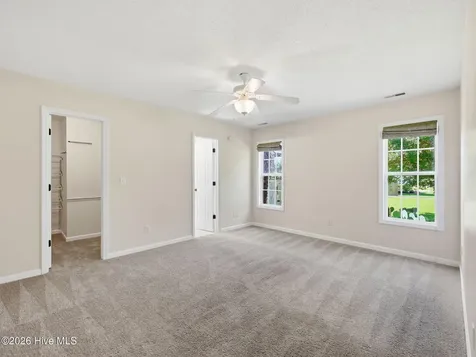 225 Yearling Loop Jacksonville NC 28540