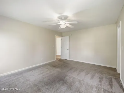 225 Yearling Loop Jacksonville NC 28540