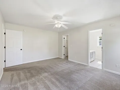 225 Yearling Loop Jacksonville NC 28540