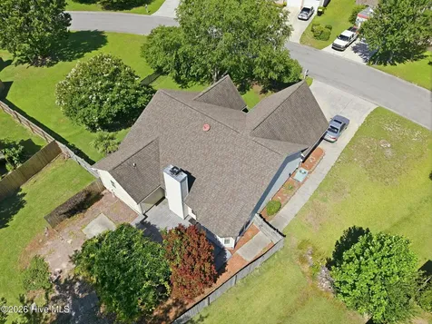 225 Yearling Loop Jacksonville NC 28540