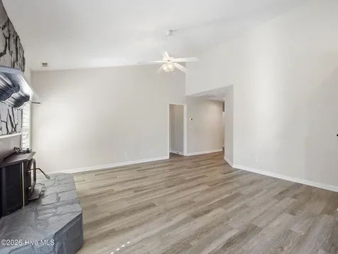 225 Yearling Loop Jacksonville NC 28540