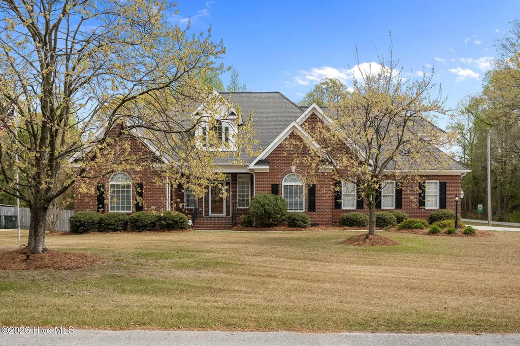 2094 Autumn Drive Kinston NC 28501