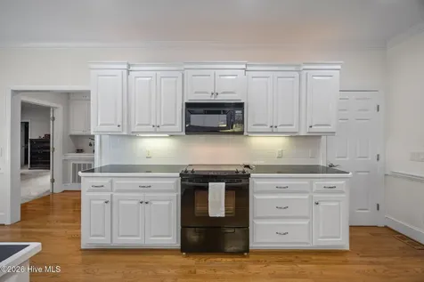 2094 Autumn Drive Kinston NC 28501