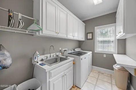 2094 Autumn Drive Kinston NC 28501
