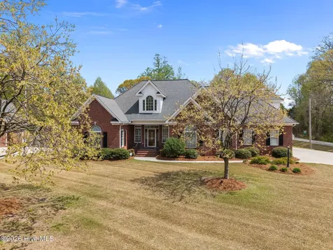 2094 Autumn Drive Kinston NC 28501