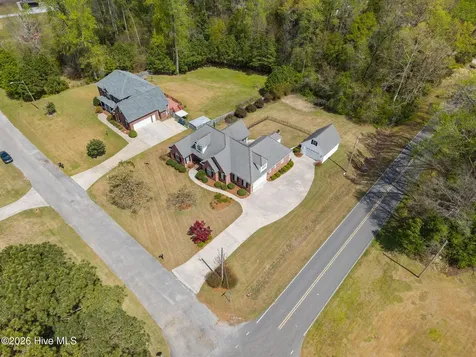 2094 Autumn Drive Kinston NC 28501