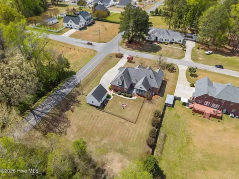 2094 Autumn Drive Kinston NC 28501