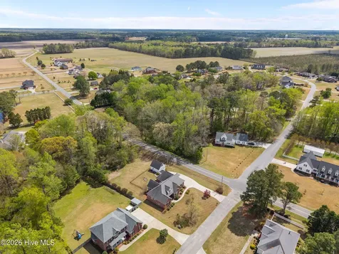 2094 Autumn Drive Kinston NC 28501