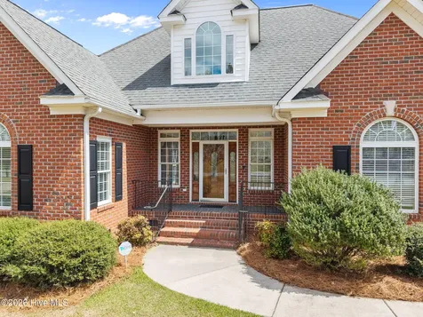 2094 Autumn Drive Kinston NC 28501