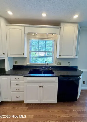 2320 Dogwood Lane Kinston NC 28504