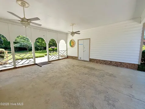 2320 Dogwood Lane Kinston NC 28504