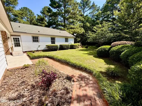 2320 Dogwood Lane Kinston NC 28504